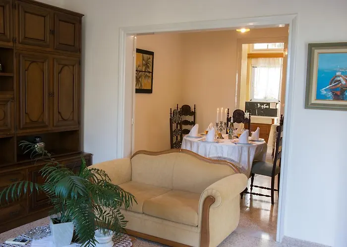 Alexandra Apartment Near Chania Center